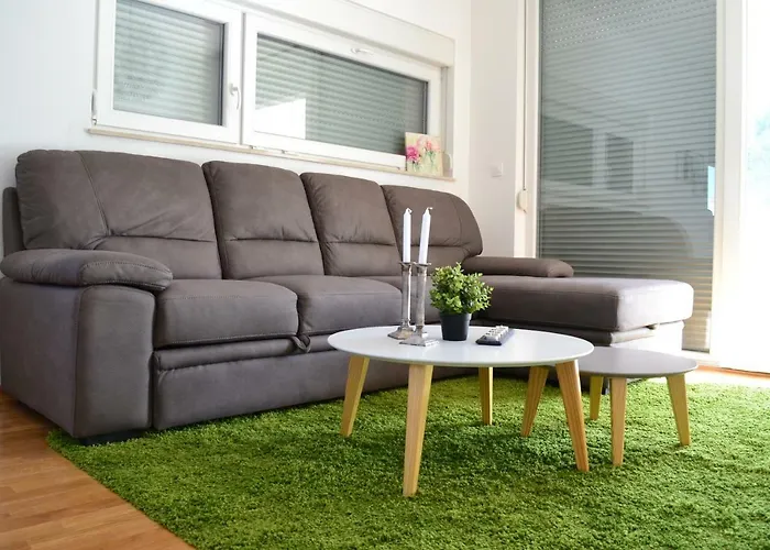 Hakuna Matata Biograd Na Moru